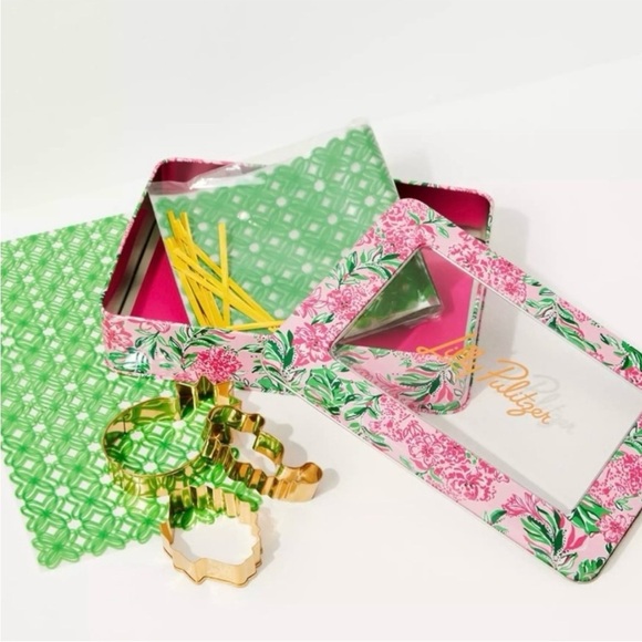 Lilly Pulitzer GWP Cookie Exchange Kit Conch Shell Pink Koala La La NWT - Picture 1 of 7